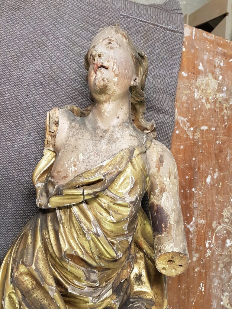 Notre-Dame de Paris — Statue polychrome — photo 1