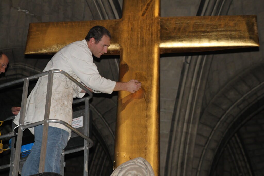 Notre-Dame de Paris — Croix de gloire — photo 11