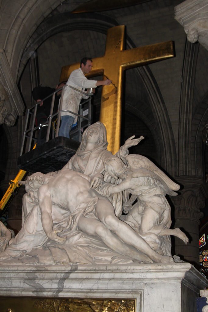 Notre-Dame de Paris — Croix de gloire — photo 9
