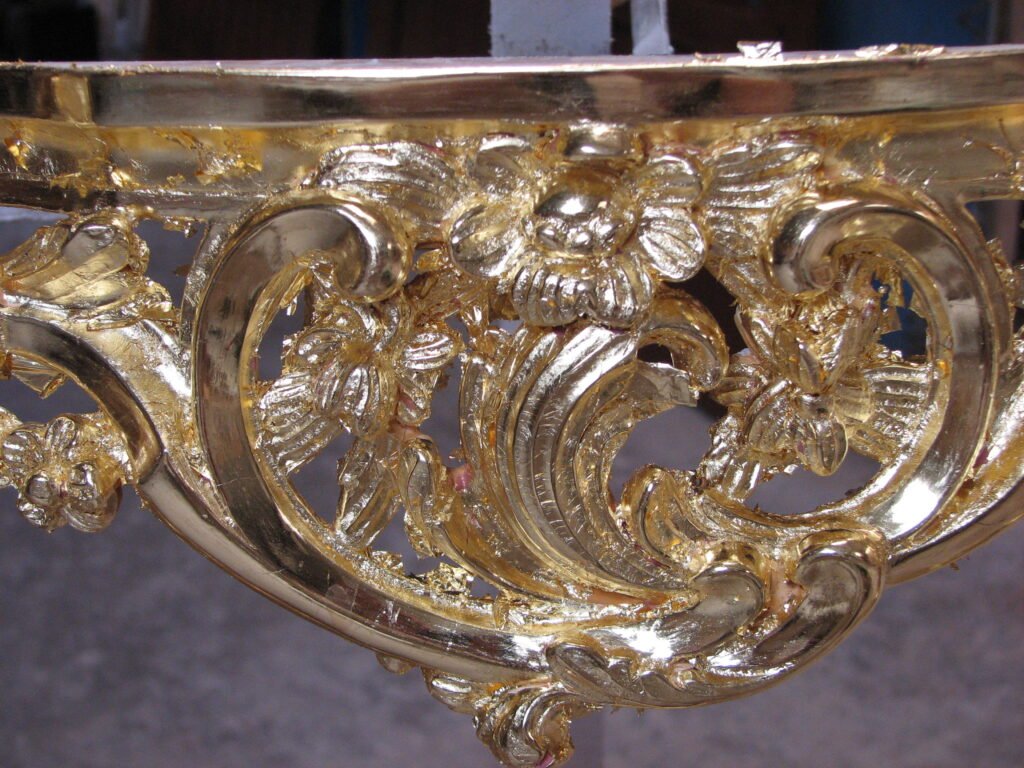 Rambouillet — Console dorée — photo 3