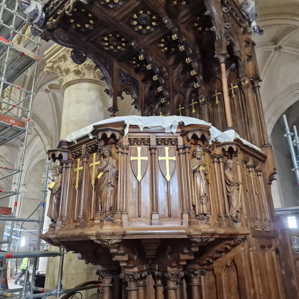 Cathédrale Notre-Dame de Paris — Chaire à prêcher — photo 7