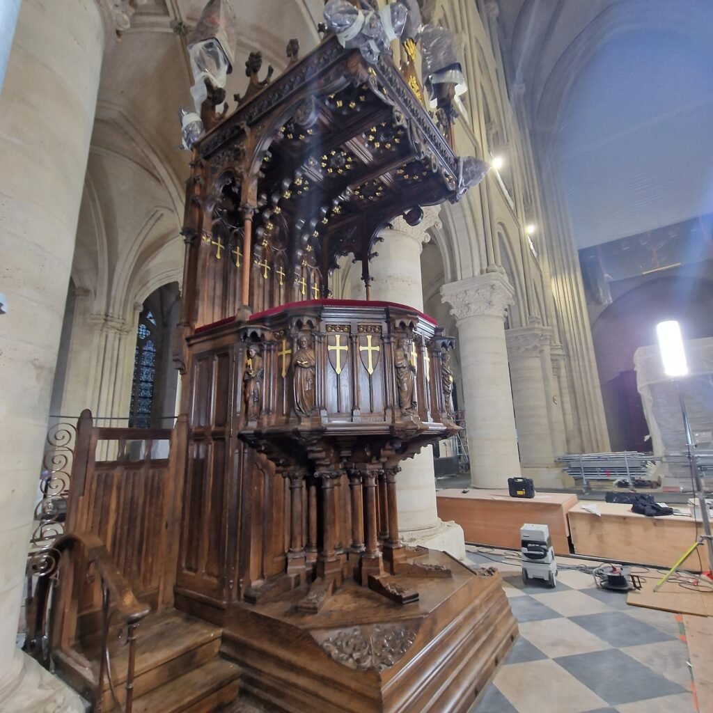 Chaire à prêcher de Notre-Dame de Paris